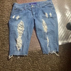 MILEY CYRUS & MAX BLUE JEAN SHORTS